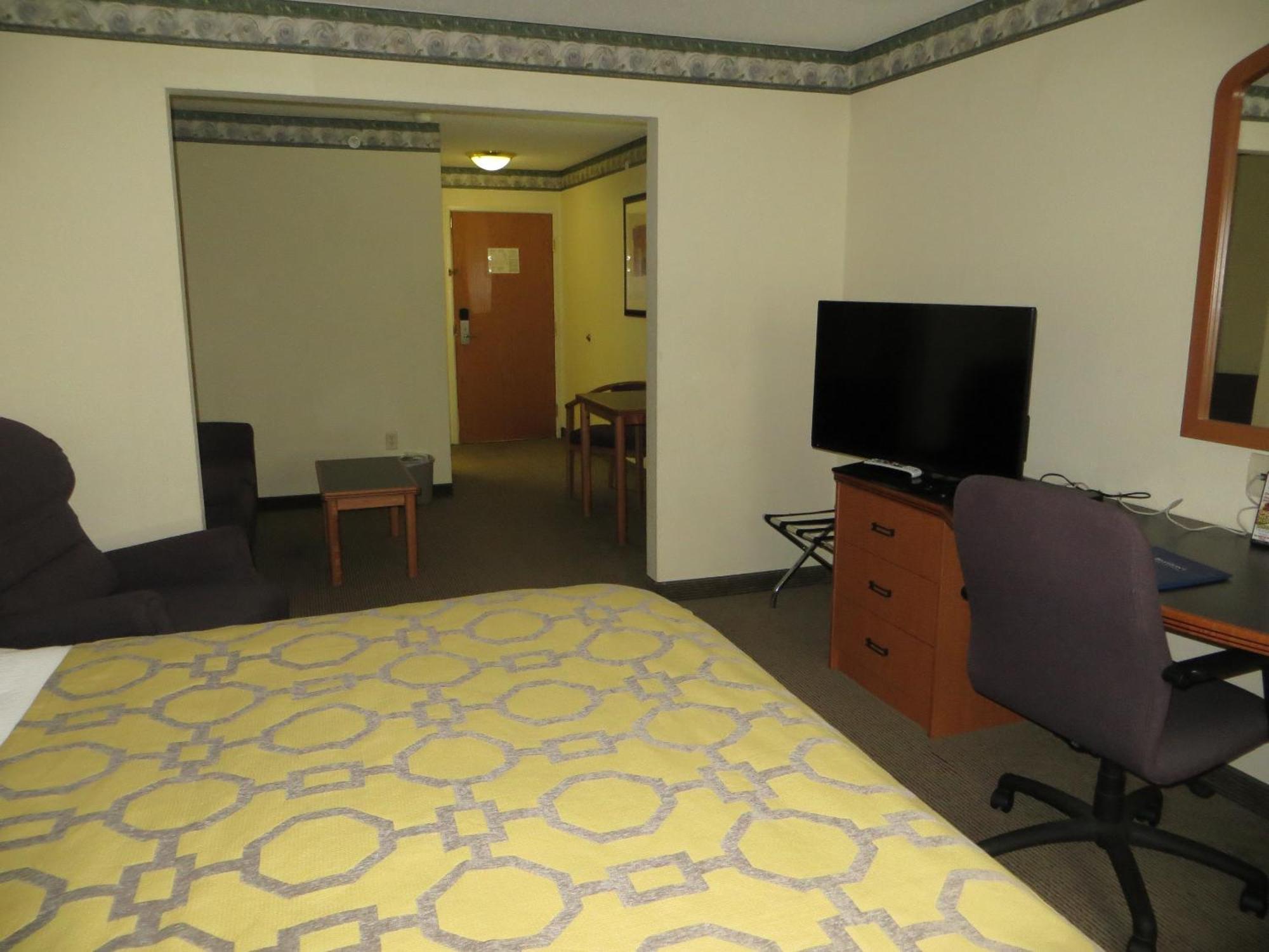 Baymont By Wyndham Fort Wayne Quarto foto